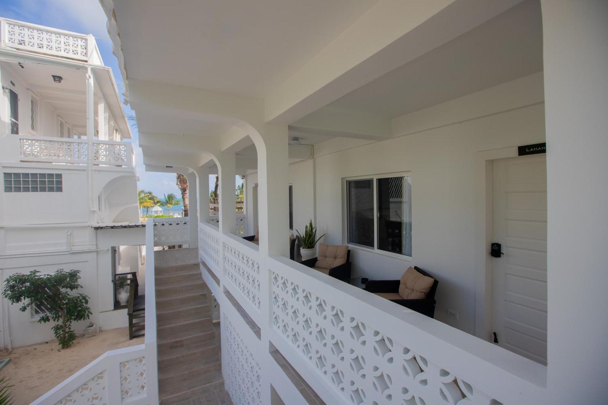 Treetops Hotel Caye Caulker Dış mekan fotoğraf