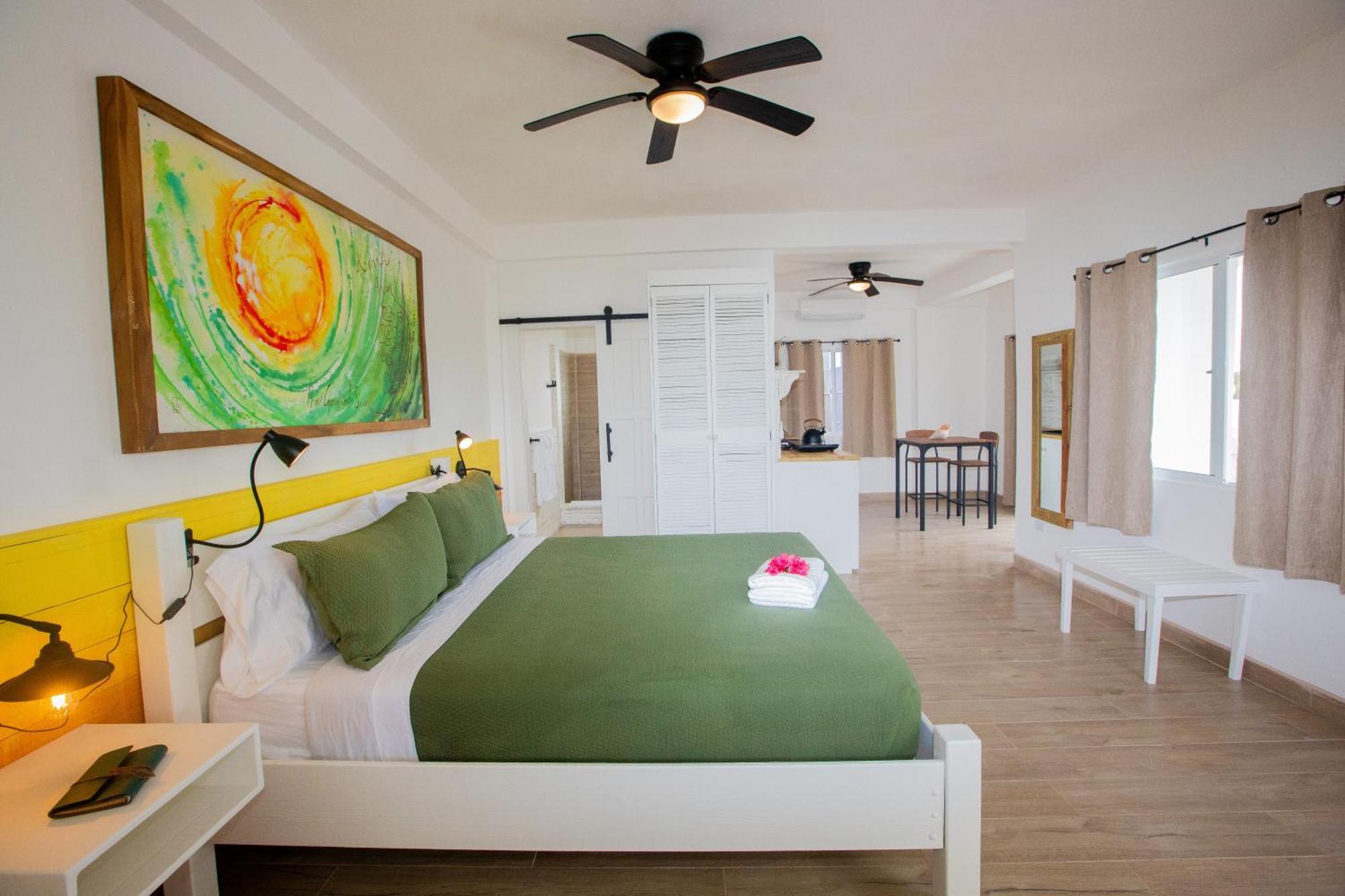 Treetops Hotel Caye Caulker Dış mekan fotoğraf